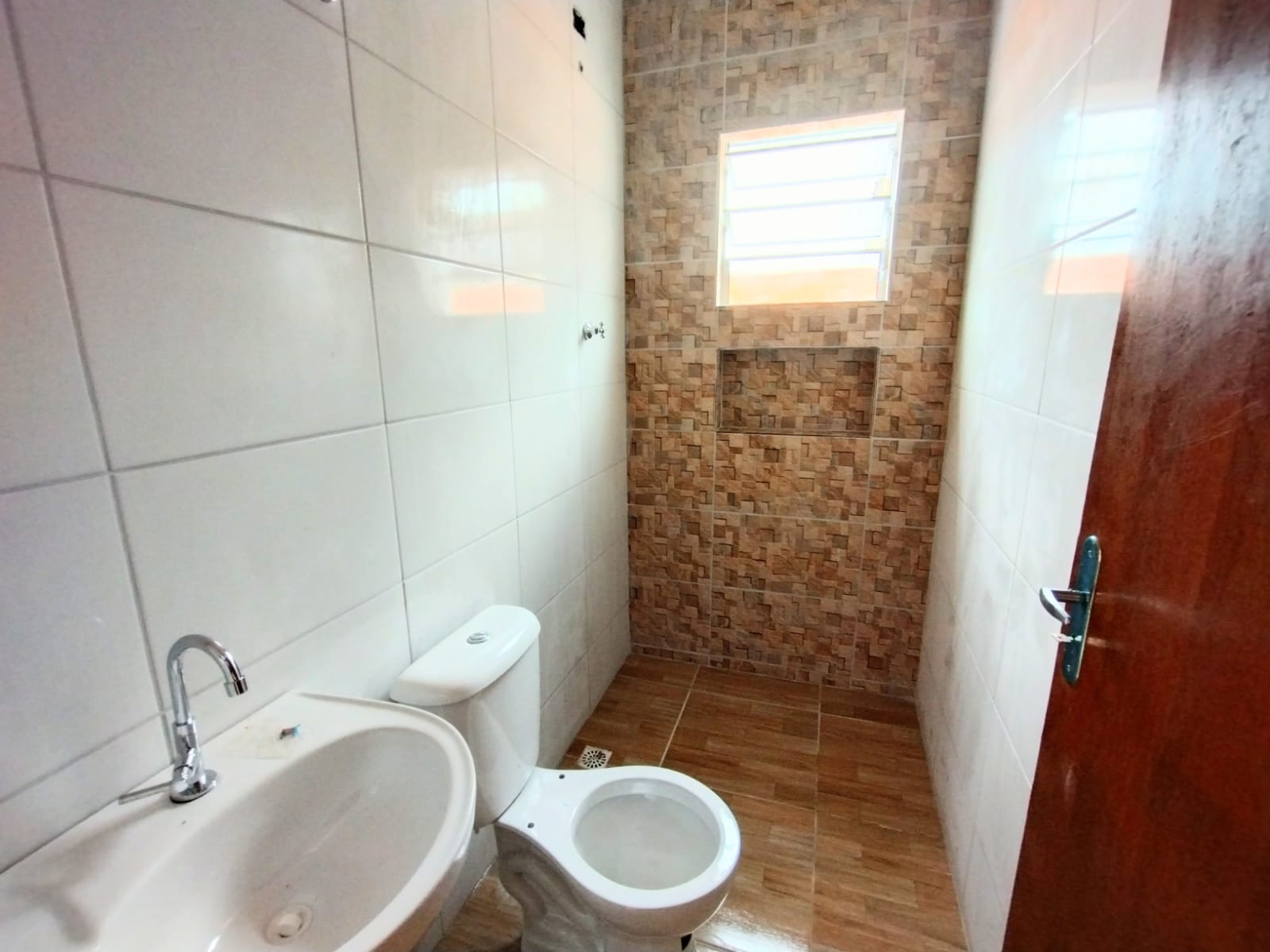 Casa à venda com 2 quartos, 54m² - Foto 10