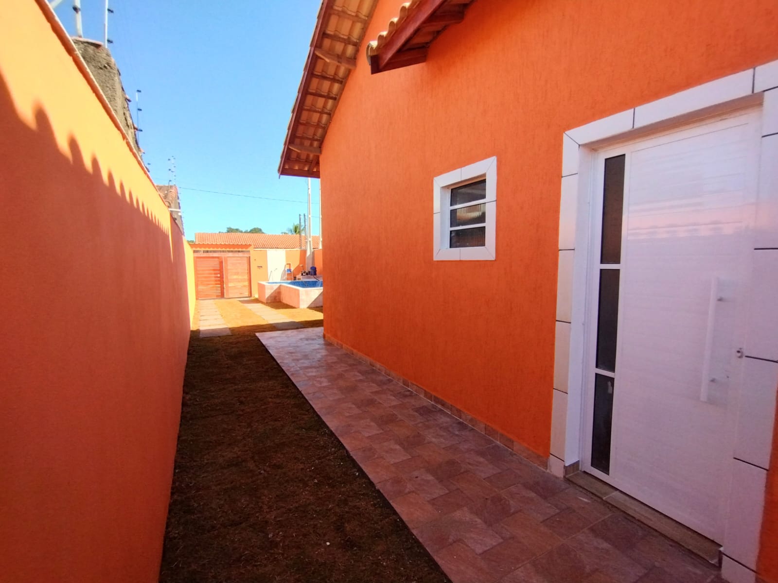 Casa à venda com 2 quartos, 54m² - Foto 12