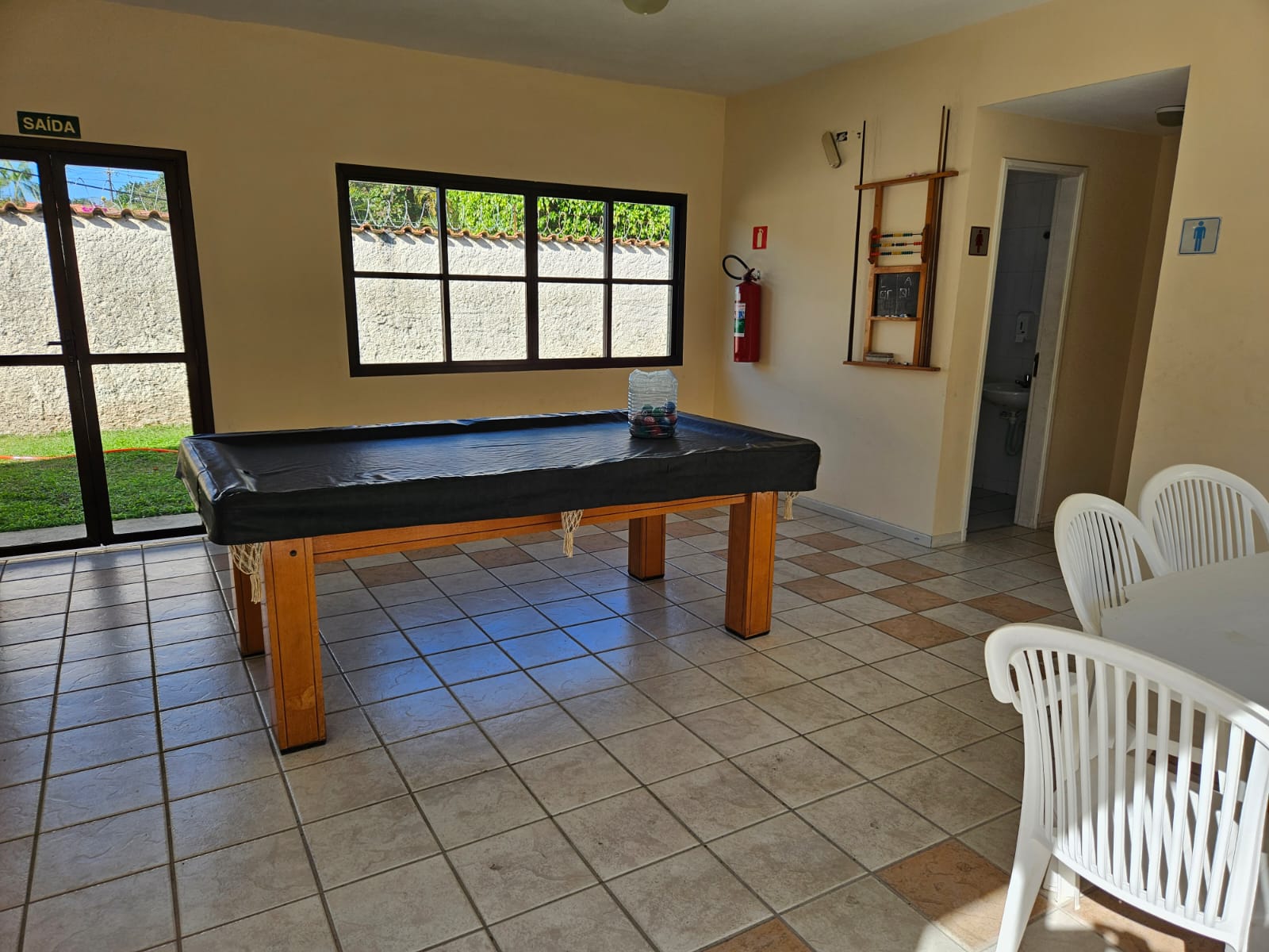 Apartamento à venda com 2 quartos, 70m² - Foto 18