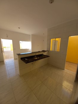 Casa à venda com 2 quartos, 63m² - Foto 4