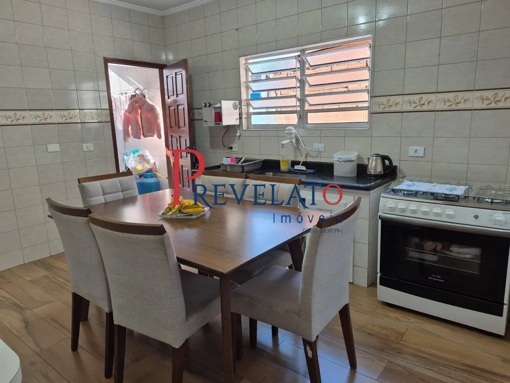Casa, 2 quartos, 200 m² - Foto 1