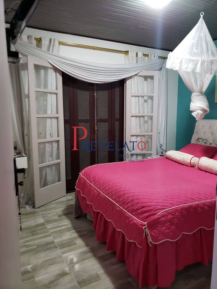Chácara, 3 quartos, 1500 m² - Foto 1
