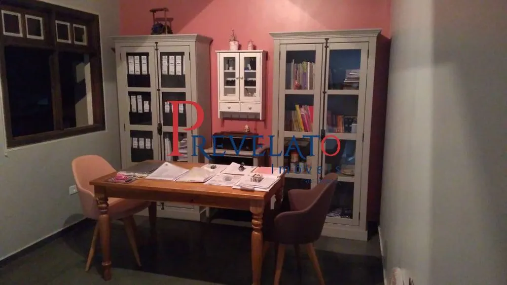 Casa, 3 quartos, 256 m² - Foto 1