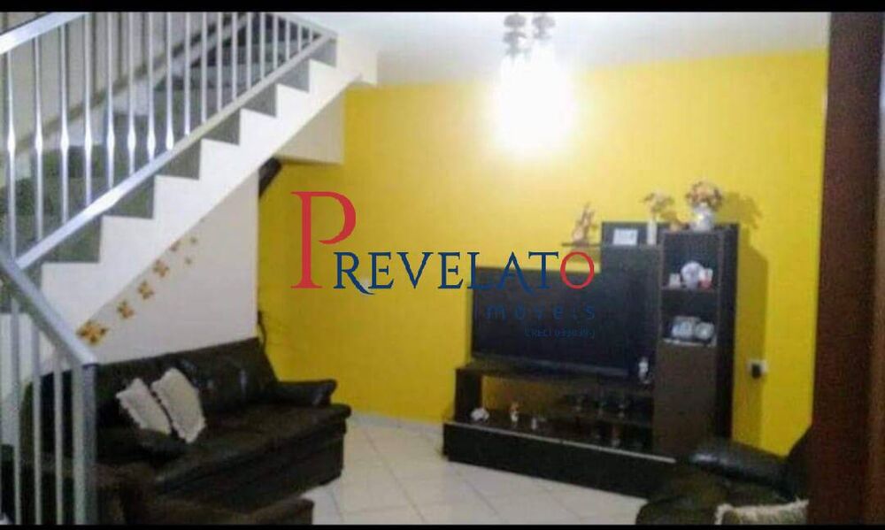 Casa, 4 quartos, 225 m² - Foto 1