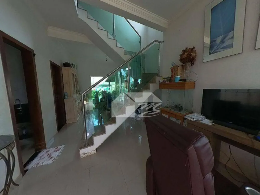 Casa, 3 quartos, 245 m² - Foto 8