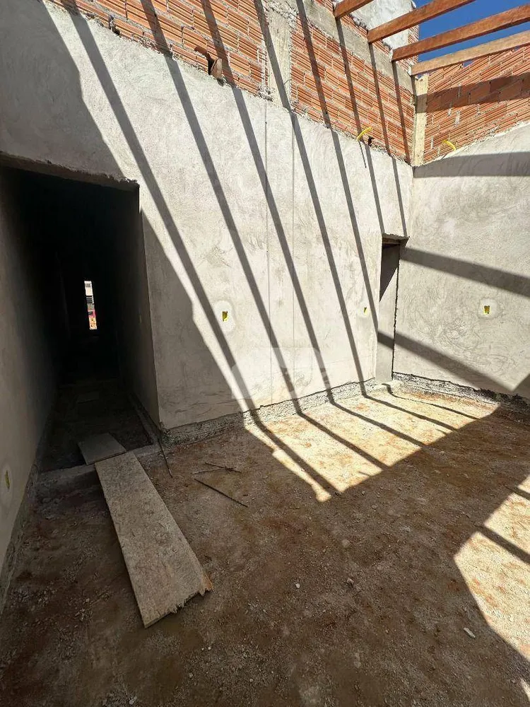 Casa, 2 quartos, 72 m² - Foto 1
