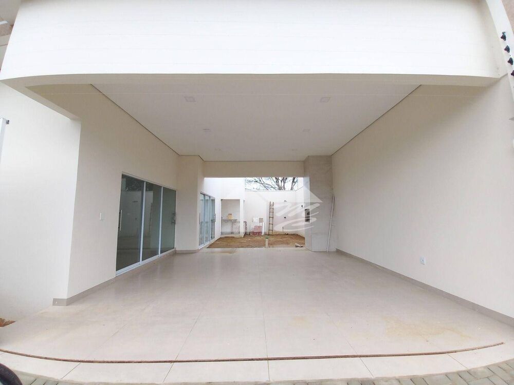 Casa à venda com 2 quartos, 150m² - Foto 4