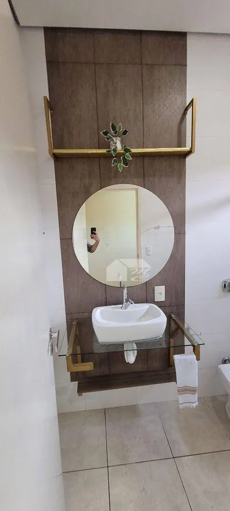 Casa, 3 quartos, 210 m² - Foto 2