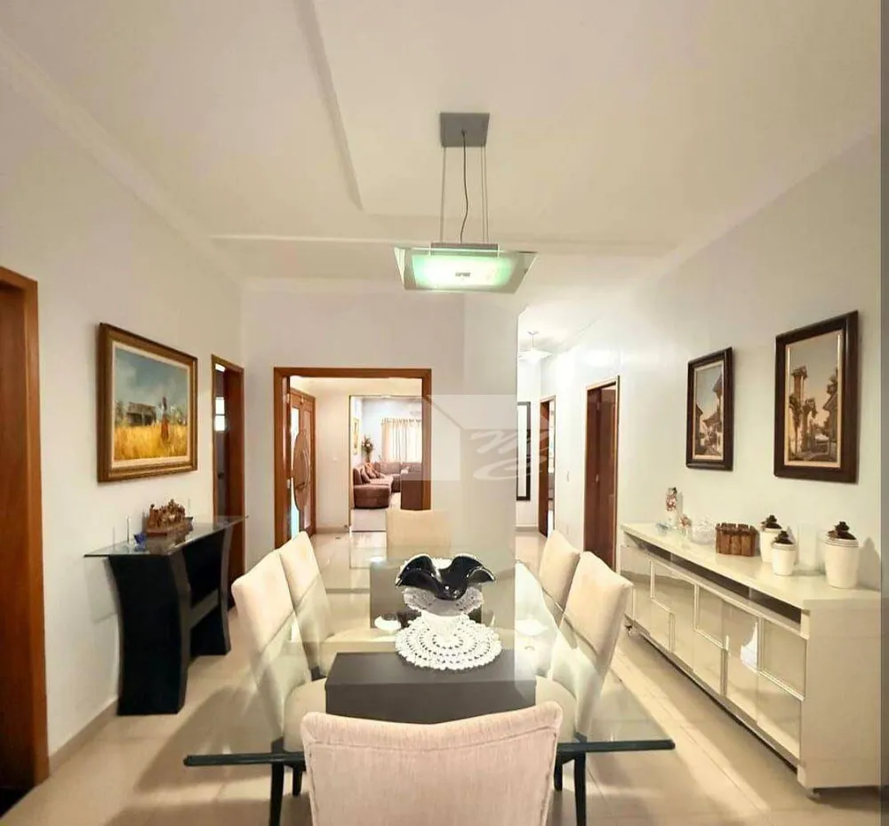 Casa, 3 quartos, 300 m² - Foto 3