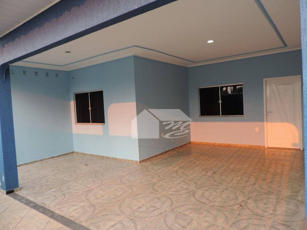 Casa à venda e aluguel com 3 quartos, 170m² - Foto 2