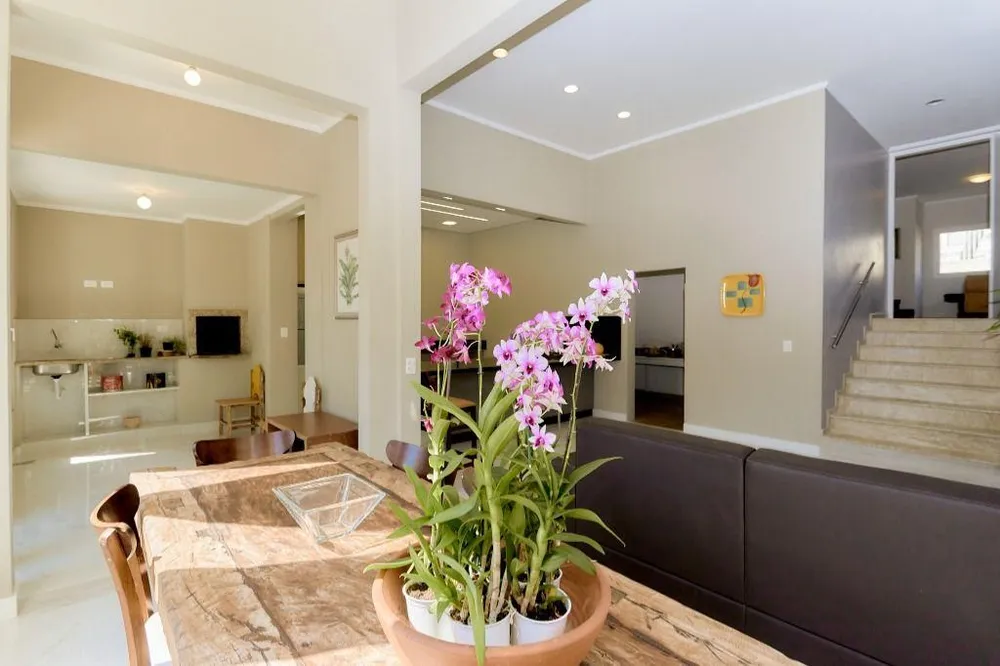 Casa, 3 quartos, 267 m² - Foto 1