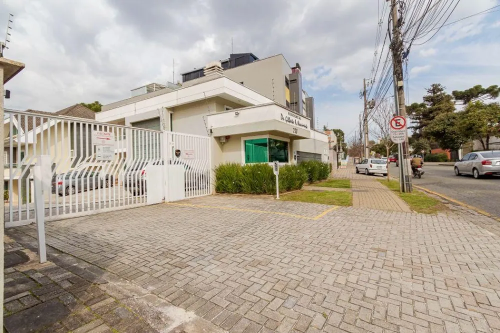 Sobrado, 3 quartos, 266 m² - Foto 2