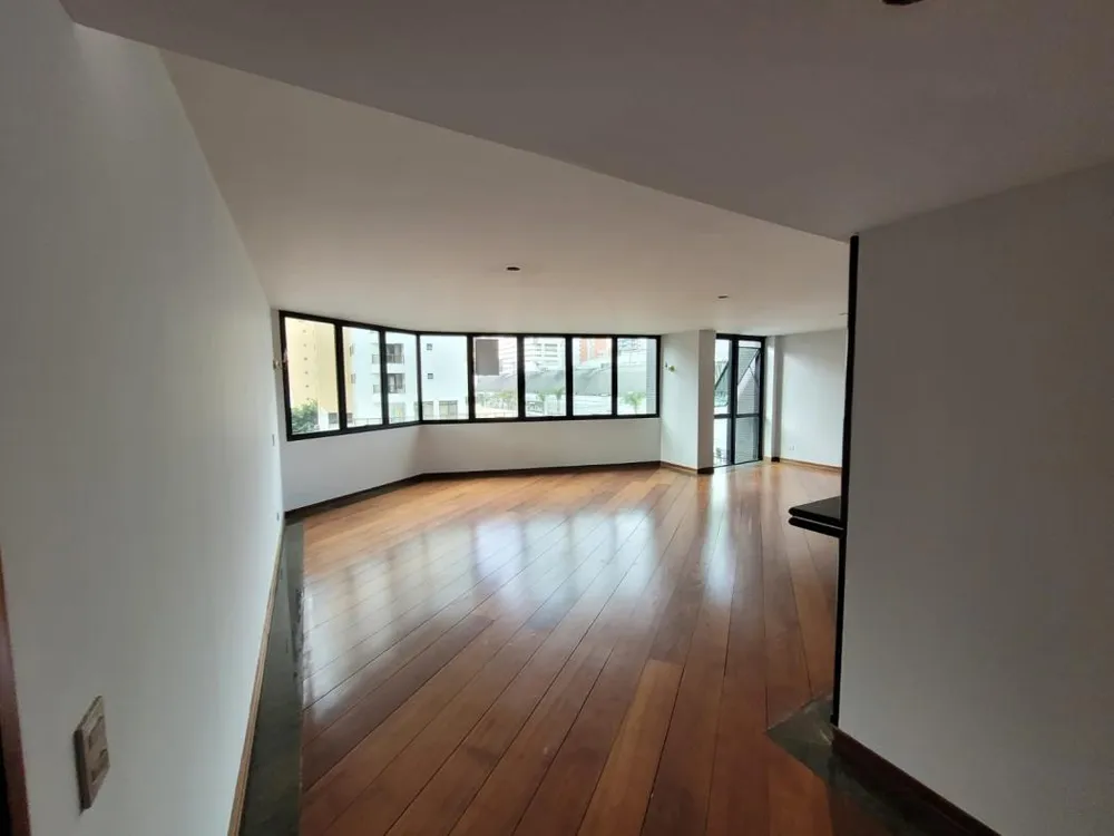 Apartamento, 4 quartos, 273 m² - Foto 1