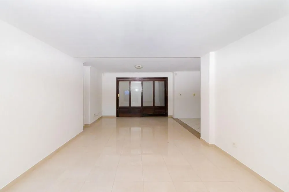 Casa, 3 quartos, 257 m² - Foto 2