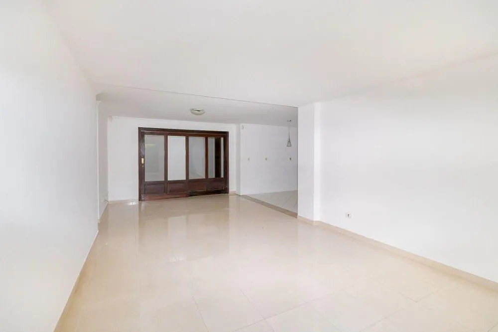 Casa, 3 quartos, 257 m² - Foto 4