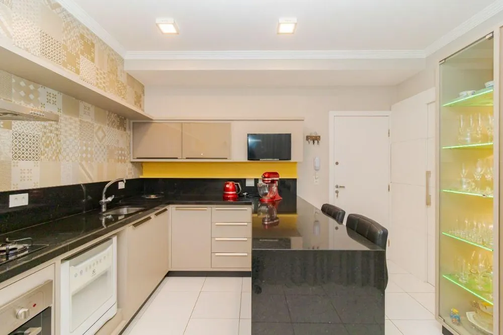 Sobrado, 3 quartos, 187 m² - Foto 2