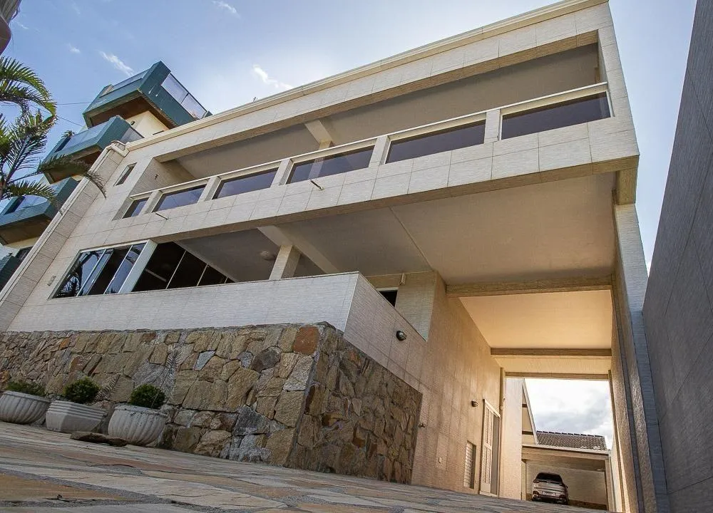 Sobrado, 6 quartos, 380 m² - Foto 1