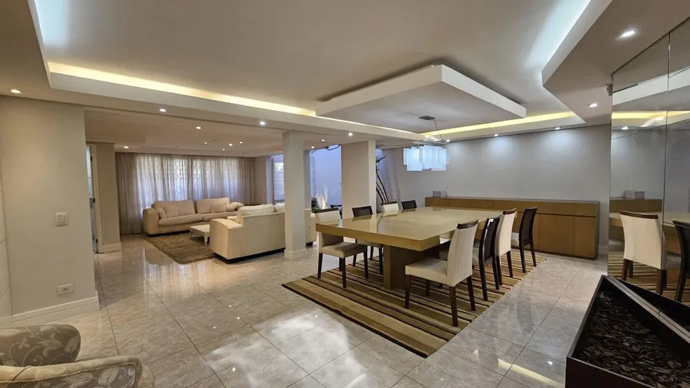 Casa, 3 quartos, 246 m² - Foto 1
