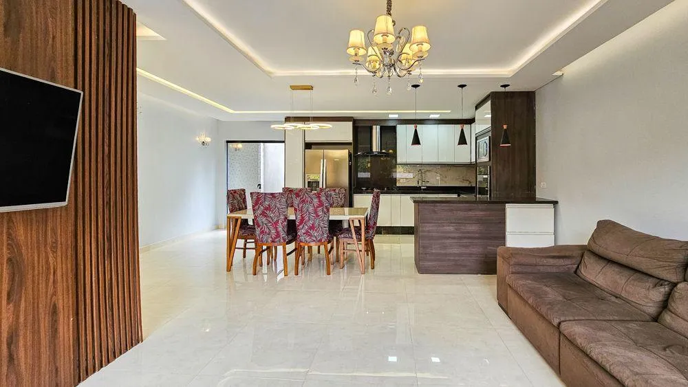 Sobrado, 3 quartos, 180 m² - Foto 1
