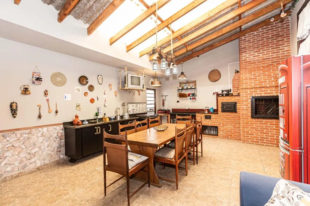 Casa, 4 quartos, 212 m² - Foto 2