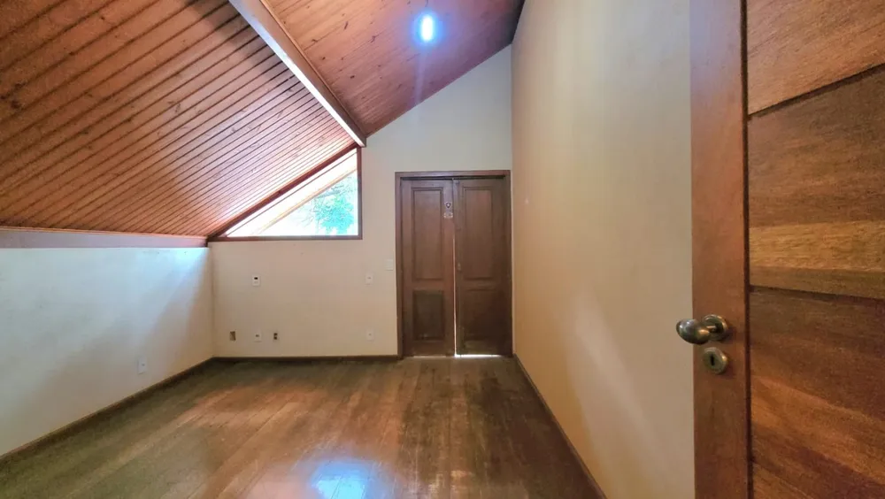 Casa, 7 quartos, 257 m² - Foto 12