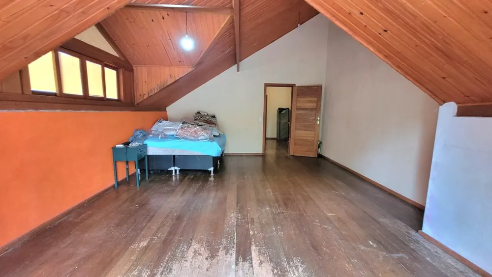Casa, 7 quartos, 257 m² - Foto 3