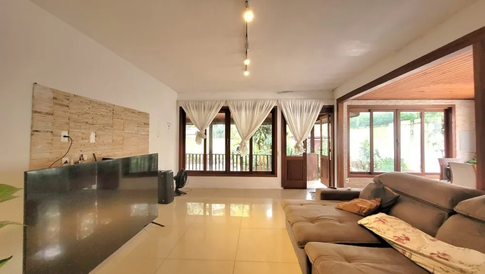 Casa, 7 quartos, 257 m² - Foto 19
