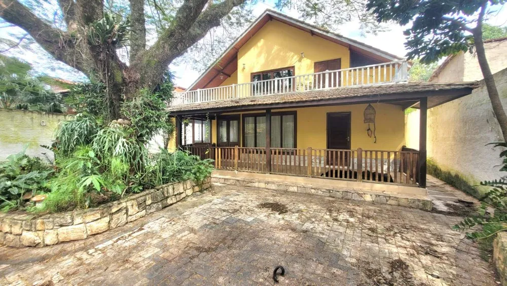 Casa, 7 quartos, 257 m² - Foto 1
