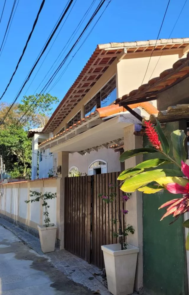 Casa de Condomínio à venda com 3 quartos, 300m² - Foto 2