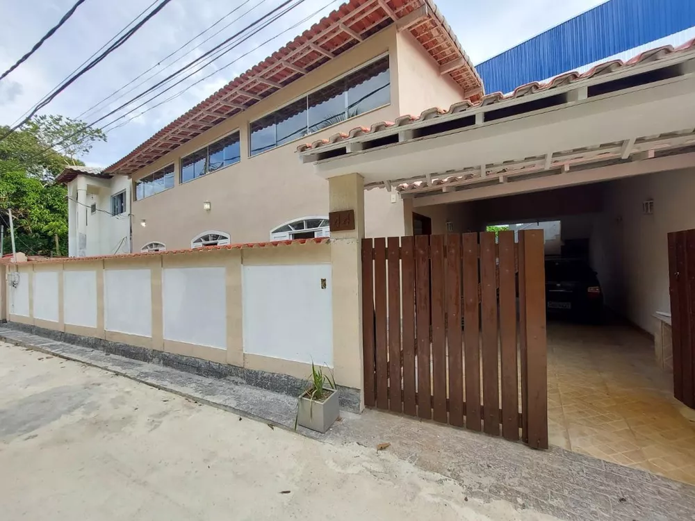 Casa de Condomínio à venda com 3 quartos, 300m² - Foto 3