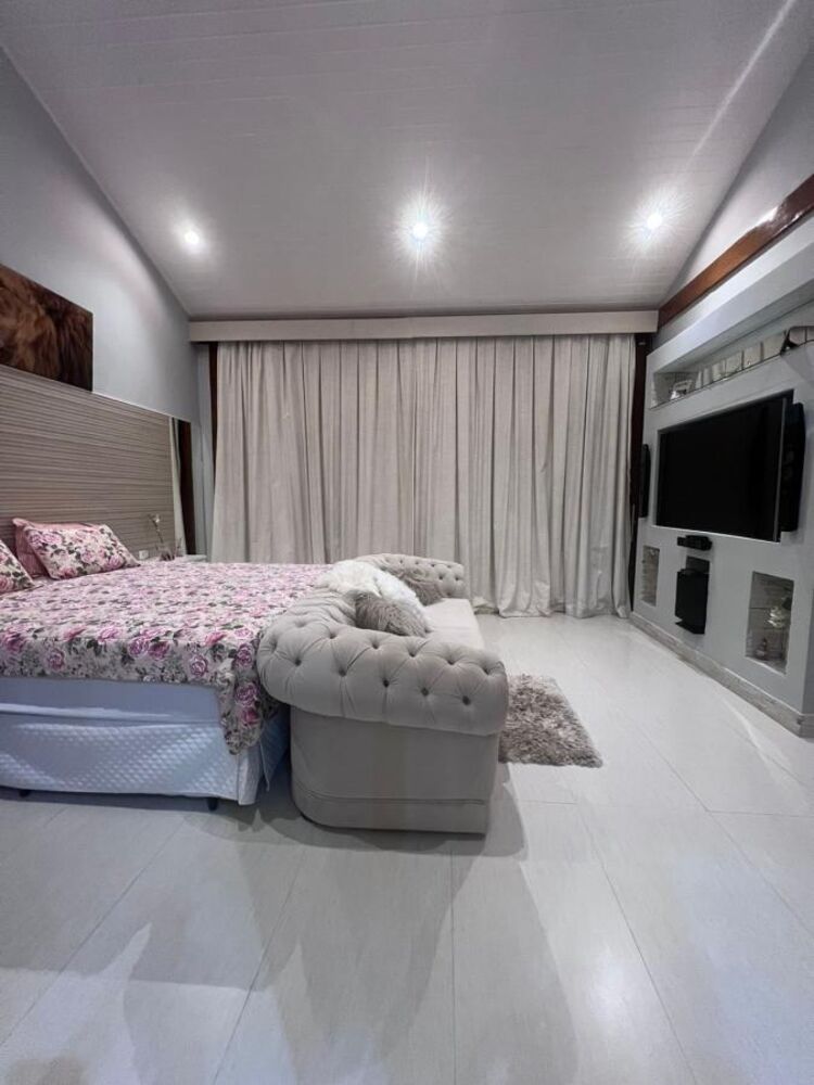 Casa à venda com 5 quartos, 671m² - Foto 6