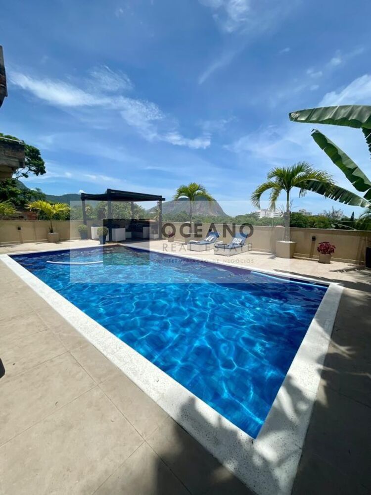 Casa de Condomínio para alugar com 5 quartos, 578m² - Foto 2