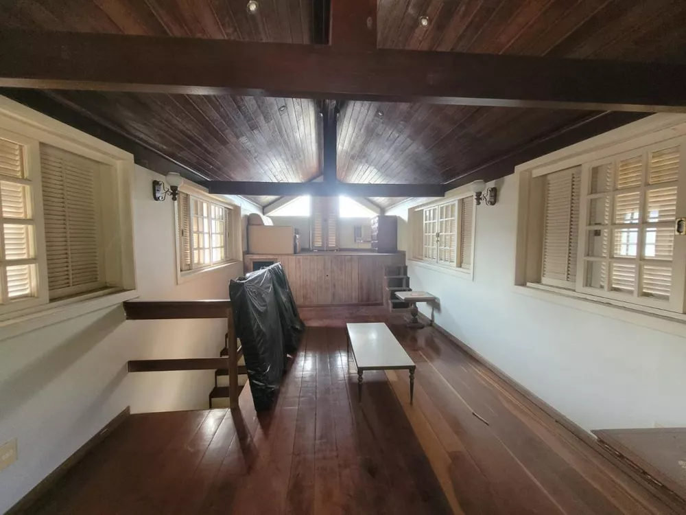 Casa, 5 quartos, 670 m² - Foto 1