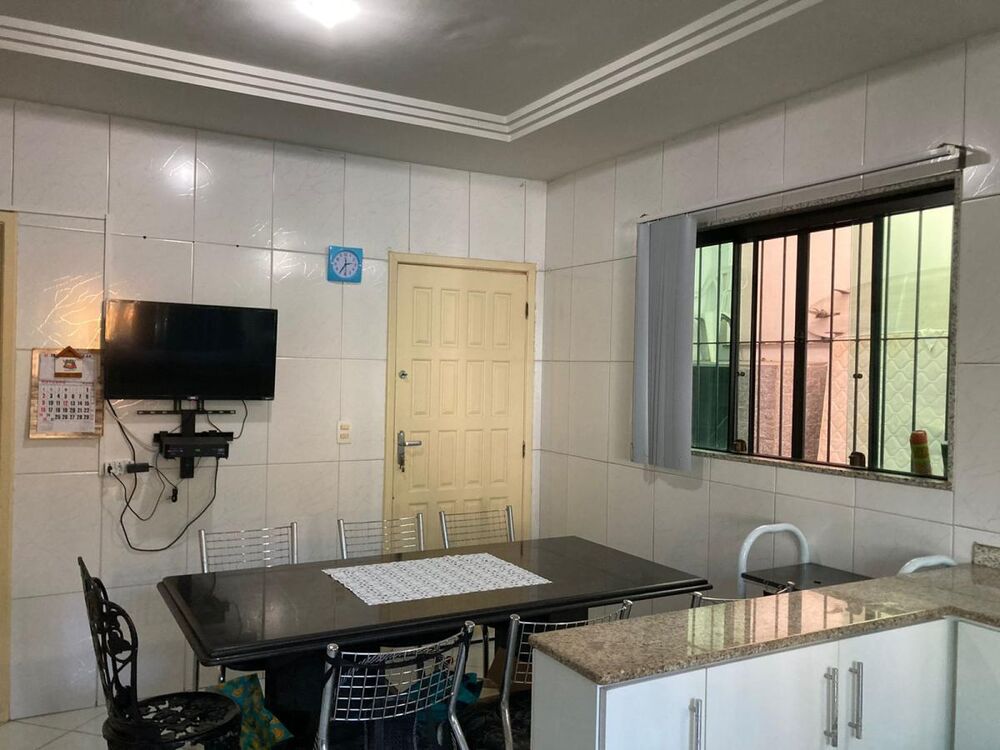 Casa, 4 quartos, 264 m² - Foto 1