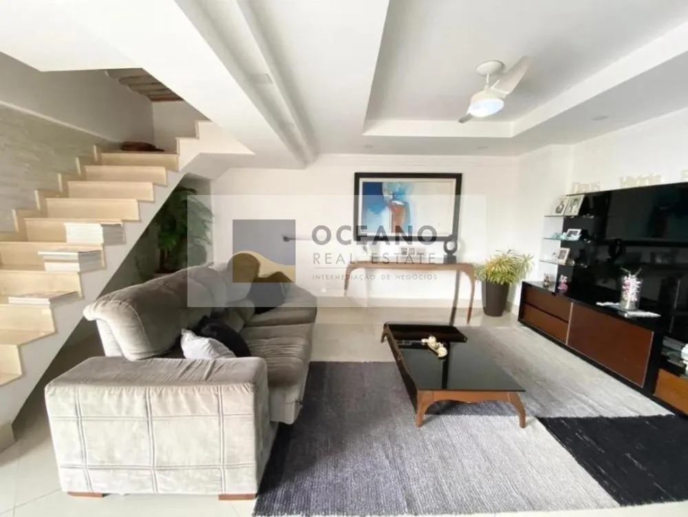 Cobertura, 3 quartos, 220 m² - Foto 2