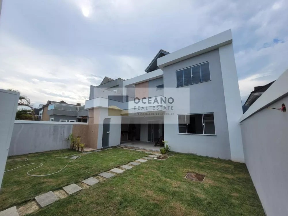 Casa de Condomínio à venda com 4 quartos, 180m² - Foto 2