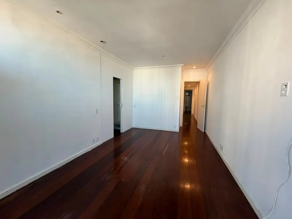 Apartamento, 4 quartos, 216 m² - Foto 11