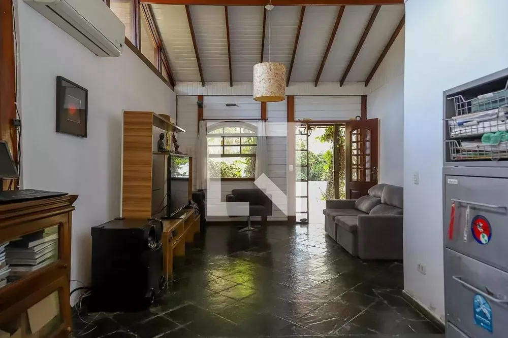 Chácara, 3 quartos, 2000 m² - Foto 1