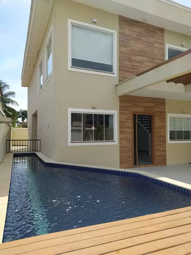 Casa de Condomínio à venda com 3 quartos, 200m² - Foto 1