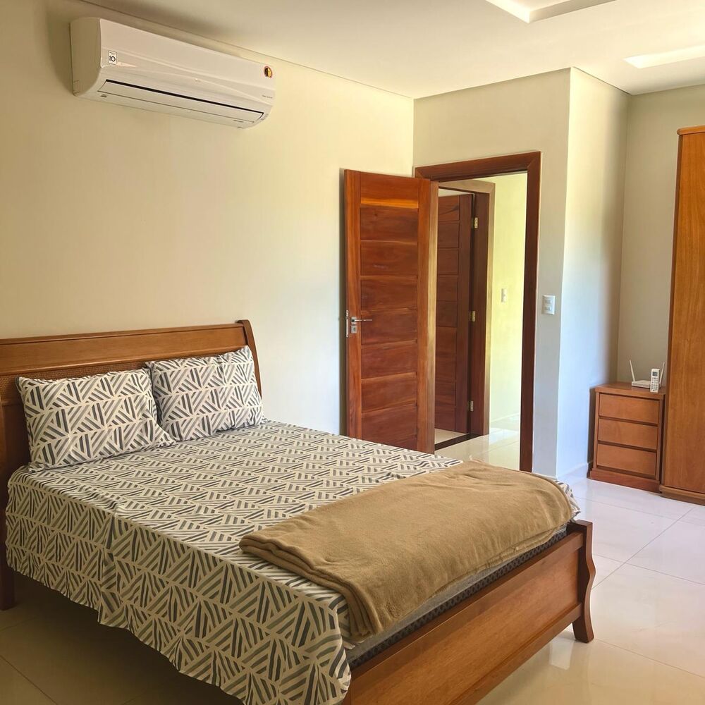 Casa de Condomínio à venda com 3 quartos, 800m² - Foto 1