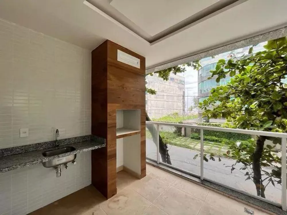 Apartamento à venda com 3 quartos, 133m² - Foto 1