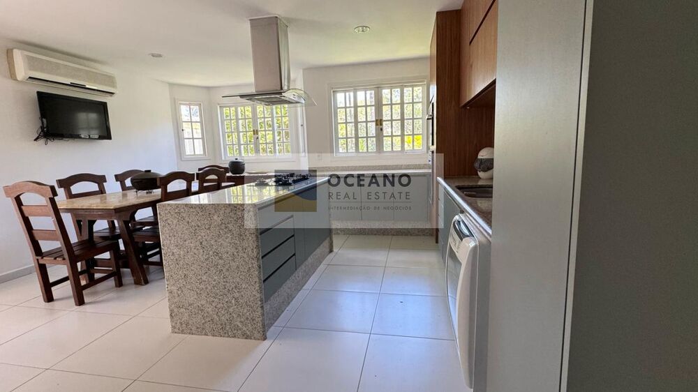 Casa de Condomínio para alugar com 7 quartos, 650m² - Foto 3