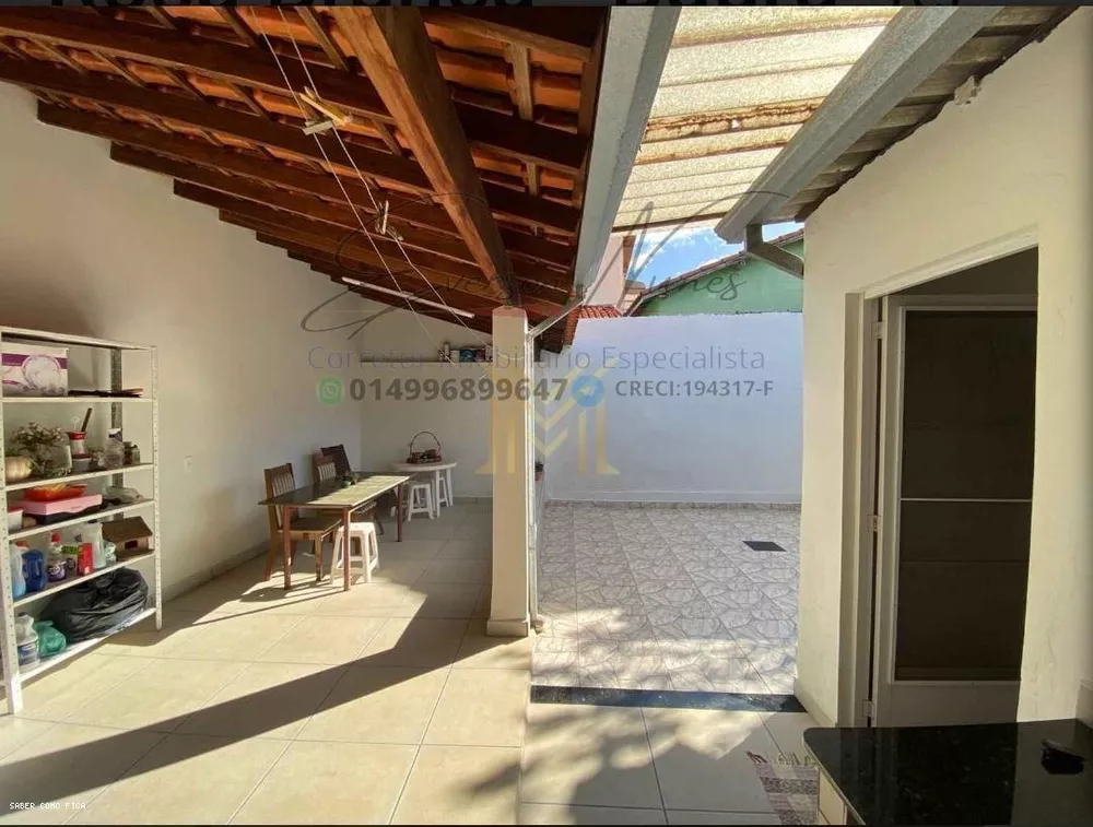 Casa à venda com 3 quartos, 250m² - Foto 4