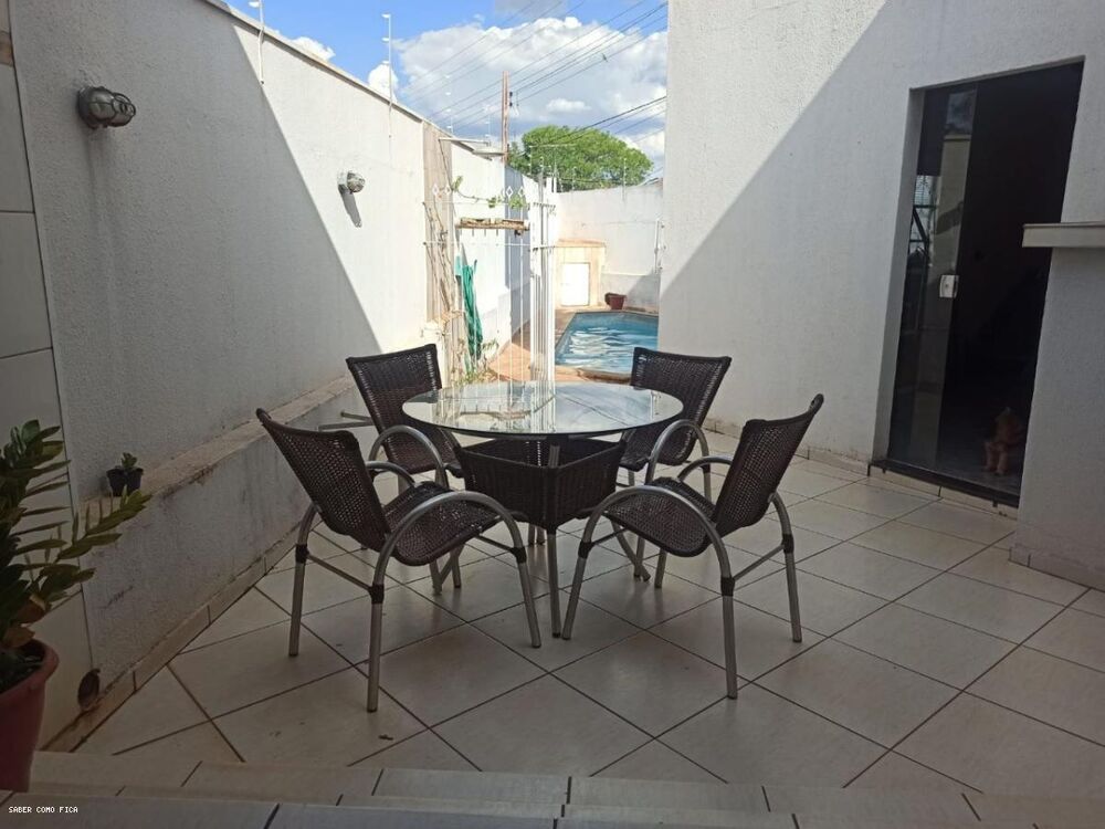 Casa, 3 quartos, 400 m² - Foto 1