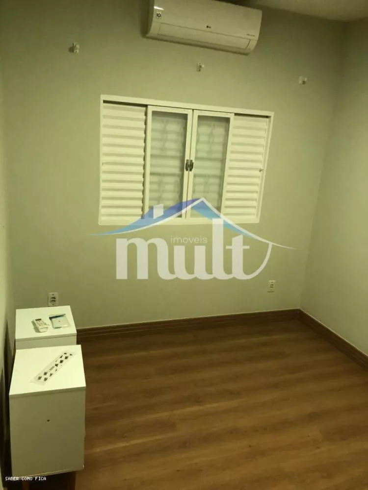 Casa, 3 quartos, 210 m² - Foto 2
