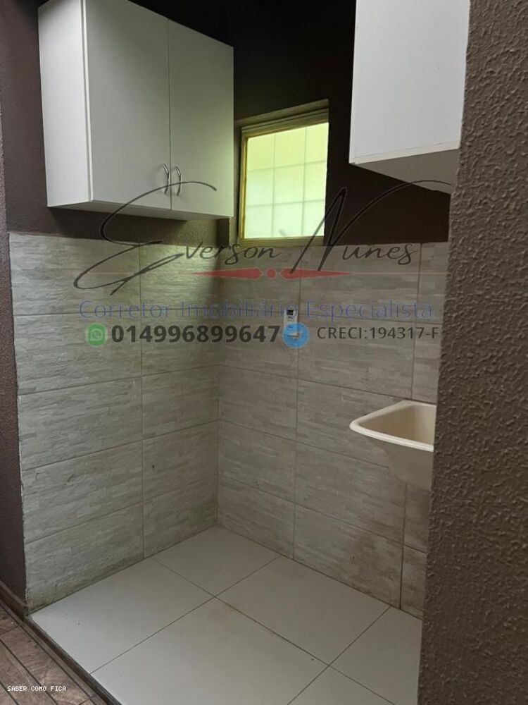 Casa à venda com 2 quartos, 140m² - Foto 3