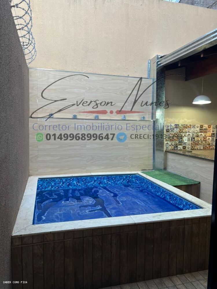 Casa à venda com 2 quartos, 140m² - Foto 2