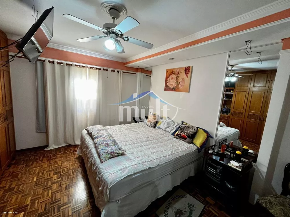 Casa à venda com 3 quartos, 360m² - Foto 3