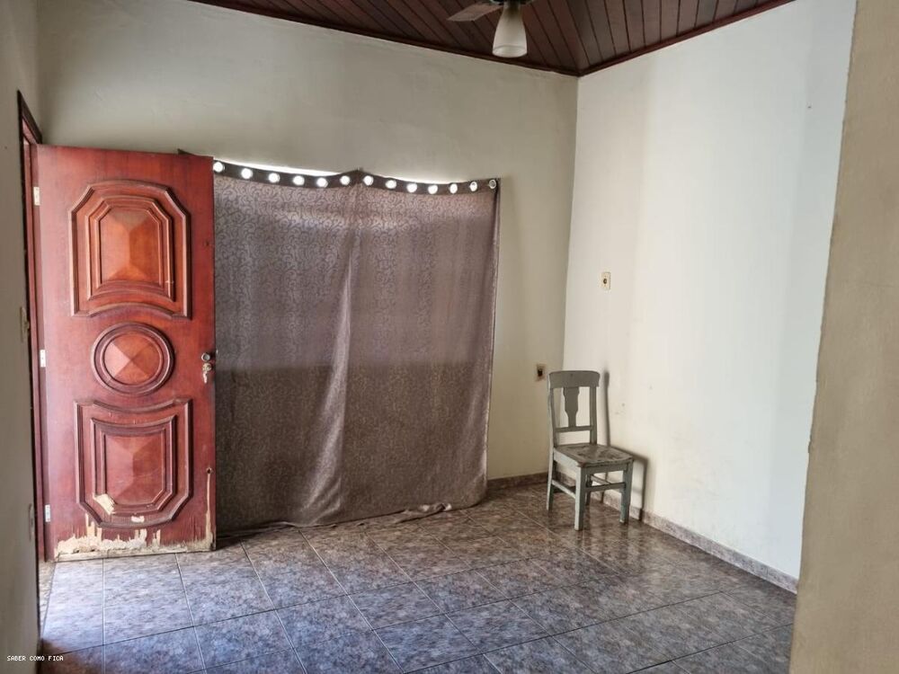 Casa, 3 quartos, 250 m² - Foto 3