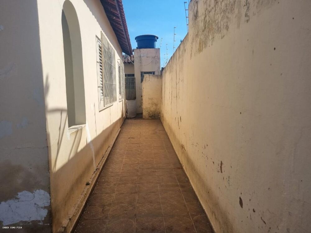 Casa, 3 quartos, 250 m² - Foto 2